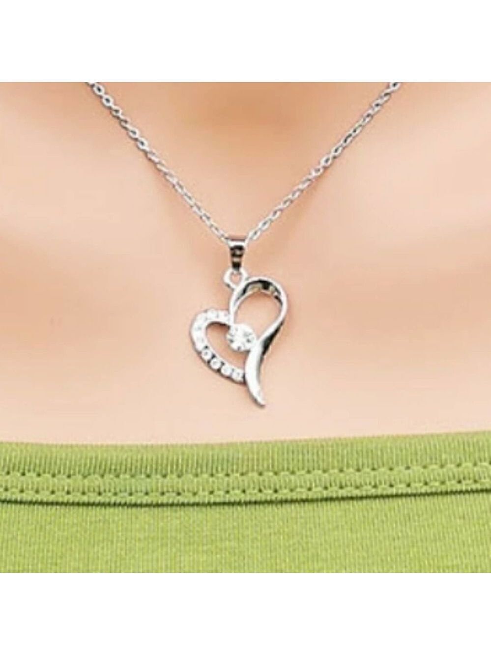 Simple Style Heart Shaped Chain and Pendant in Titanium Inlay Rhinestone… - Picture 3 of 4